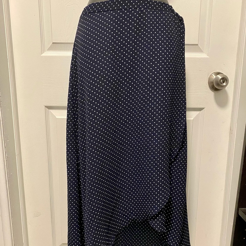 Green Envelope Blue and White Long Skirt